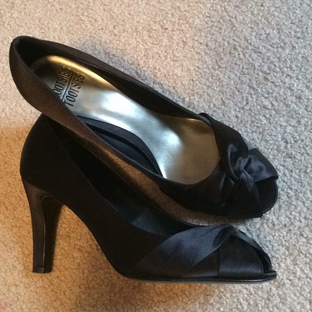 Mootsies Tootsies satin pumps